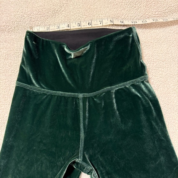 Beyond Yoga Velvet Motion High Waisted Midi Legging Green - Picture 7 of 11